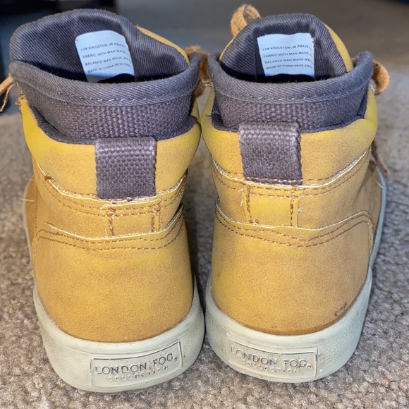 London Fog Boots - Boys size 11 - Picture 4 of 5